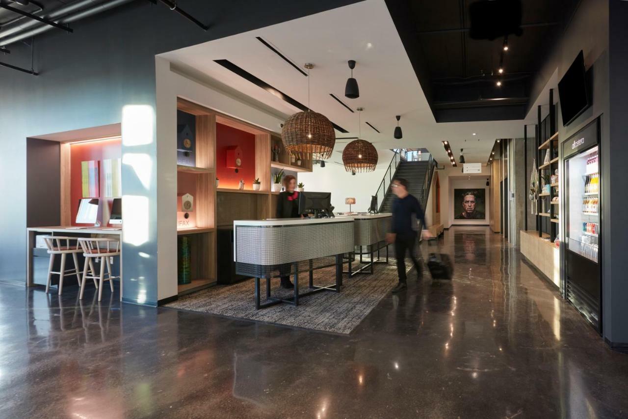 Alt Hotel Calgary East Village Kültér fotó