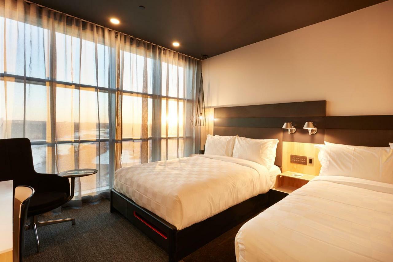 Alt Hotel Calgary East Village Kültér fotó